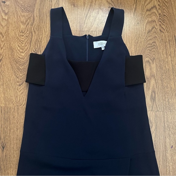 10 Crosby Derek Lam Deep Blue sleeveless Dress size 4 casual cutout NWT midi - Picture 3 of 11